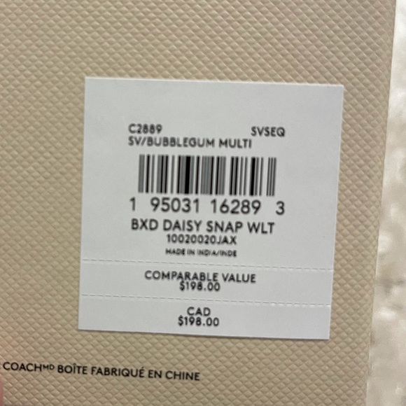 🌸🌸🆕 Coach Boxed Snap Wallet With Daisy Print🌸 - Picture 8 of 11